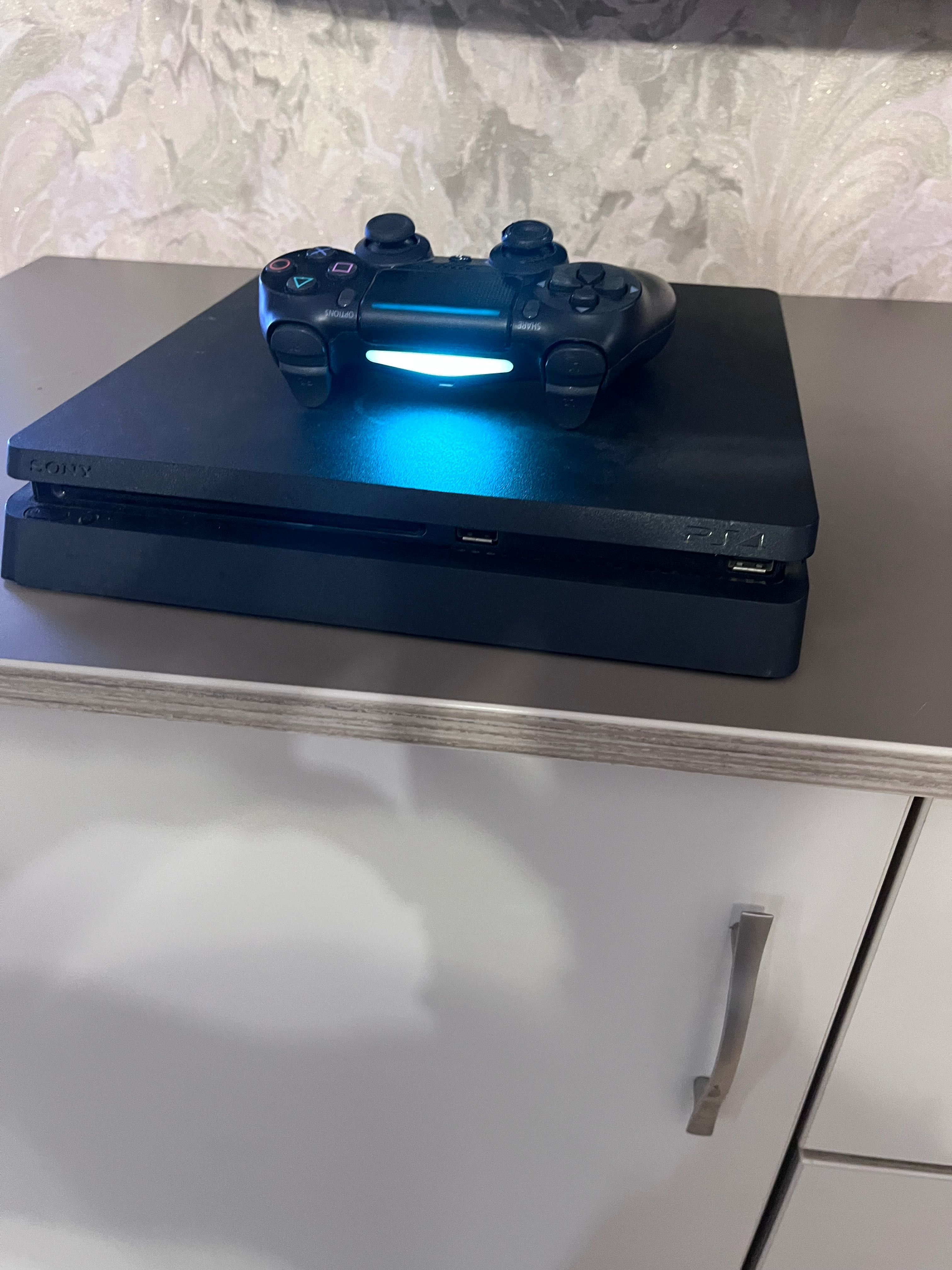 Sony PlayStation 4