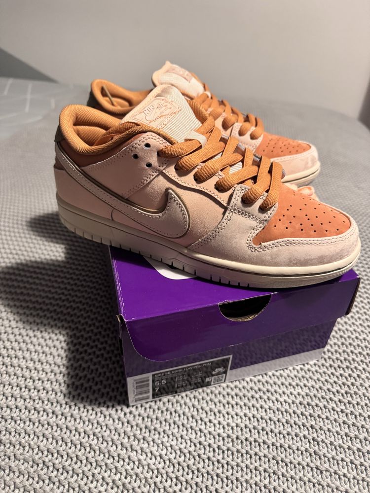 Ténis Nike SB Dunk Low Pro NOVOS