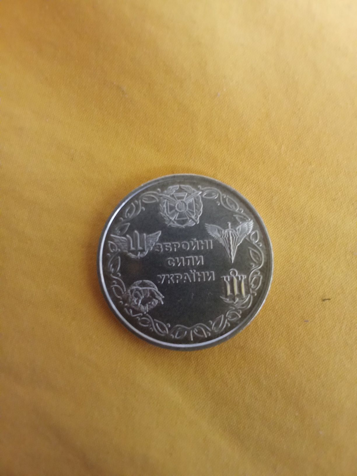 Продам колекційну монету 10 грн