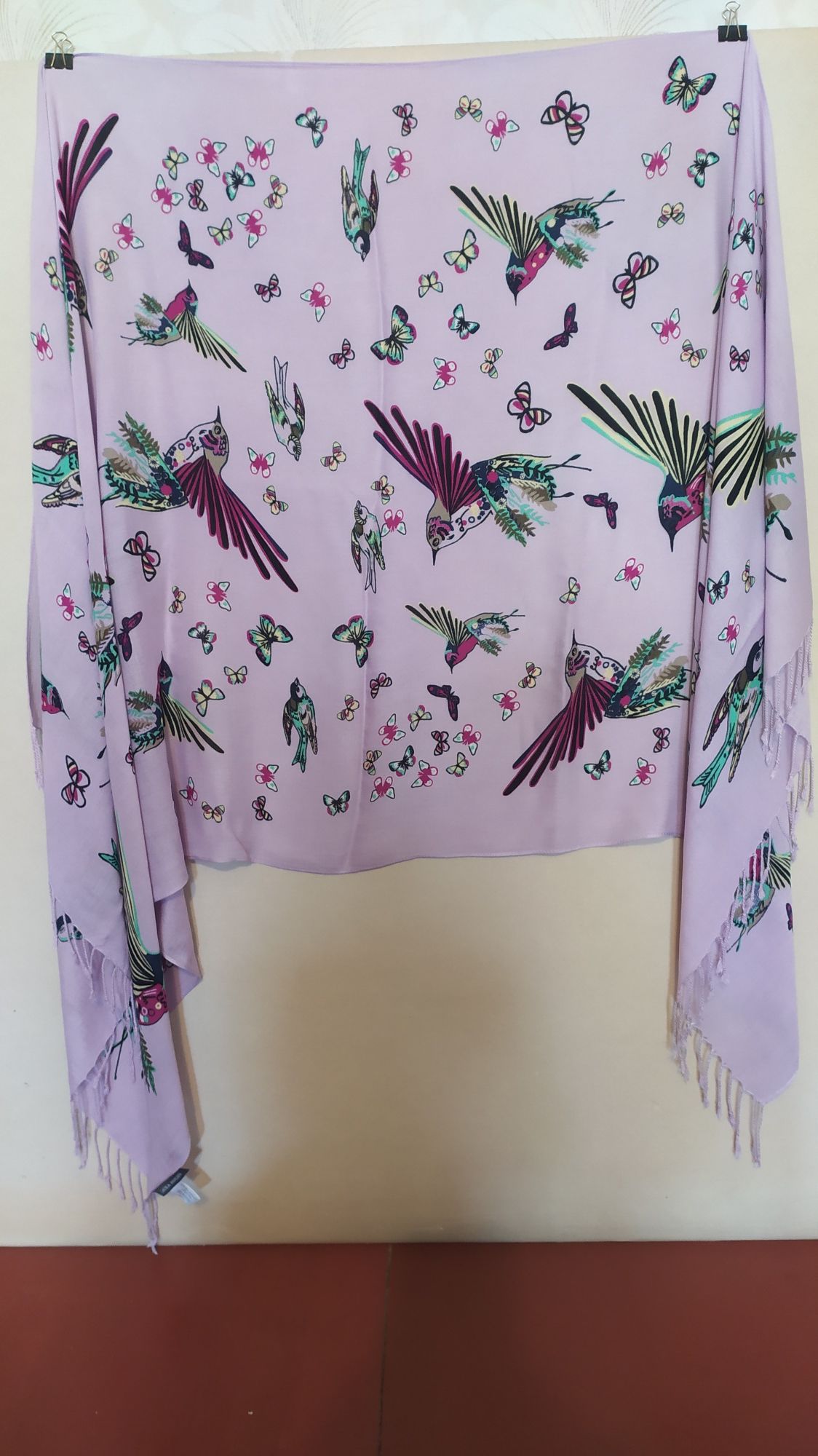 Сиреневый палантин с птицами и бабочками от Laura Ashley ,платок