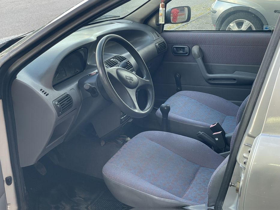 Fiat Punto com apenas 138.000km