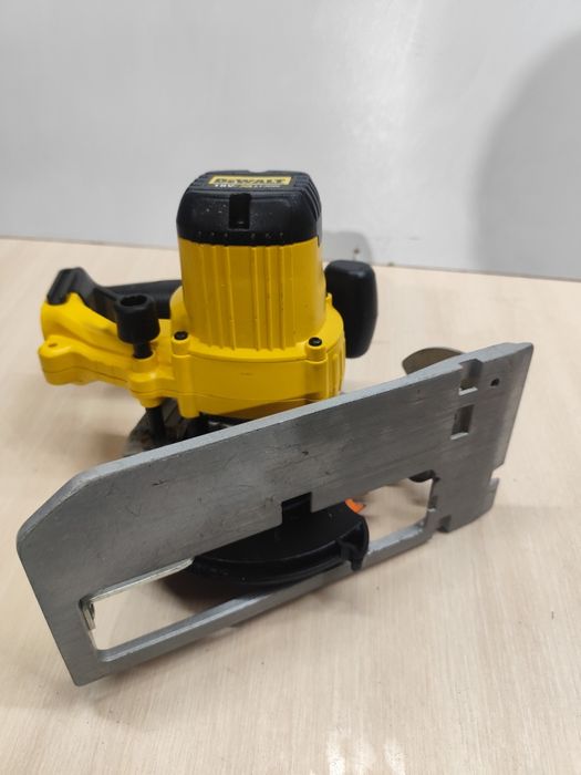 DeWal DCS391 паркетка акумуляторна Деволт оригінал