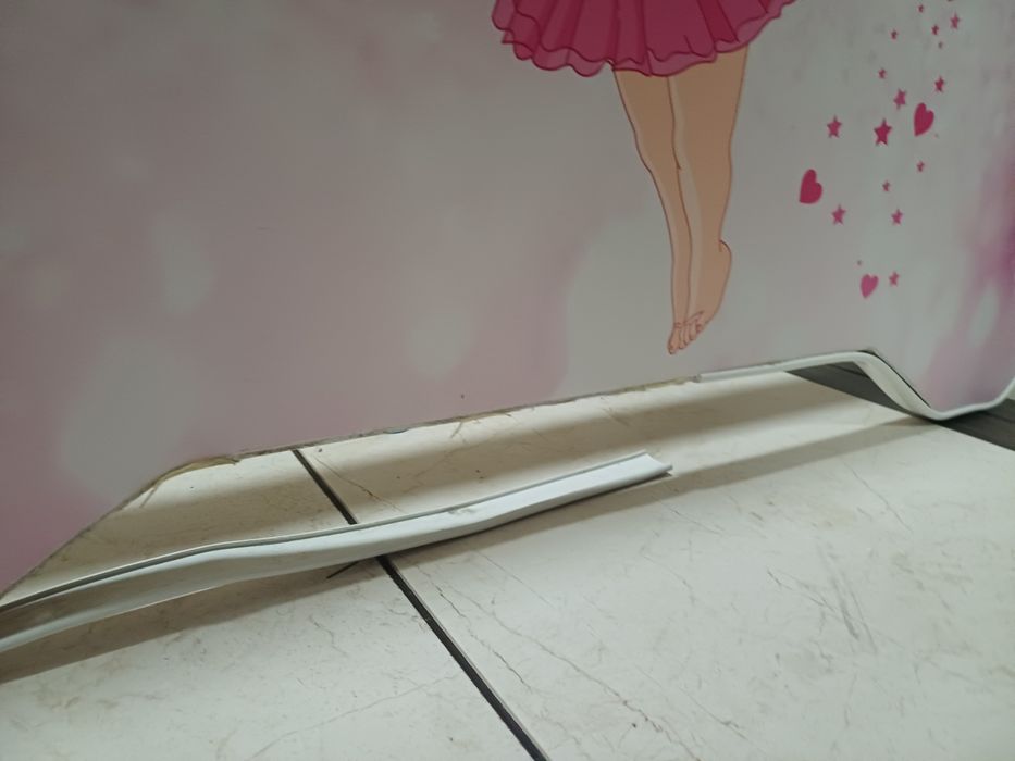 Ліжко для дівчинки