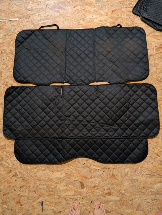 Pokrowiec/ochraniacz na kanapę samochodu pod ISOFIX