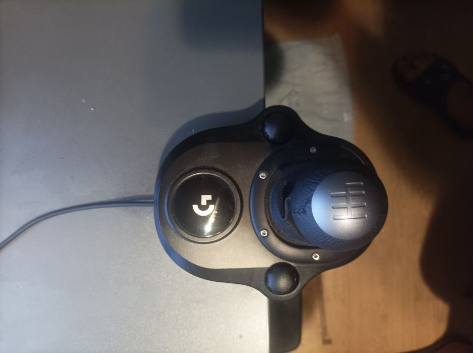 Witam sprzedam kierownicę Logitech g920 + shifter
