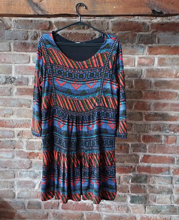 Luźna sukienka w stylu boho Desiqual