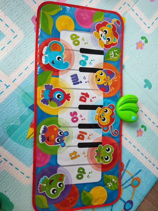 Музичний килимок піаніно playgro 6+