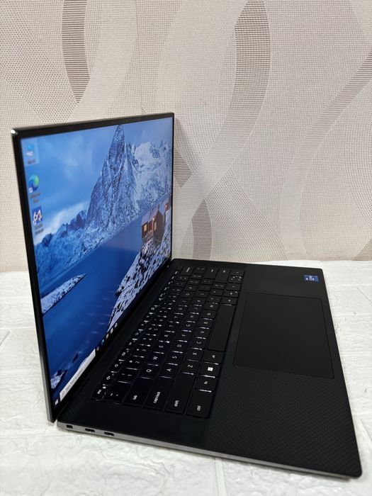 Потужний ноутбук Dell Precision 5560 i7-11850H/32GB RAM/1TB/RTX A2000
