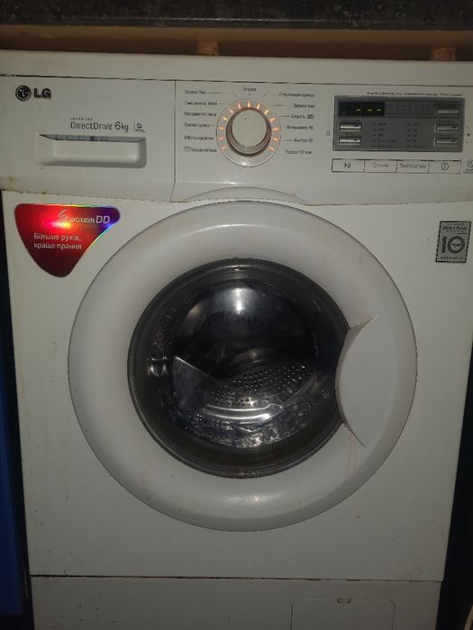 LG пральна машинка на 6кг.  електроніка справна потребує заміну підшип