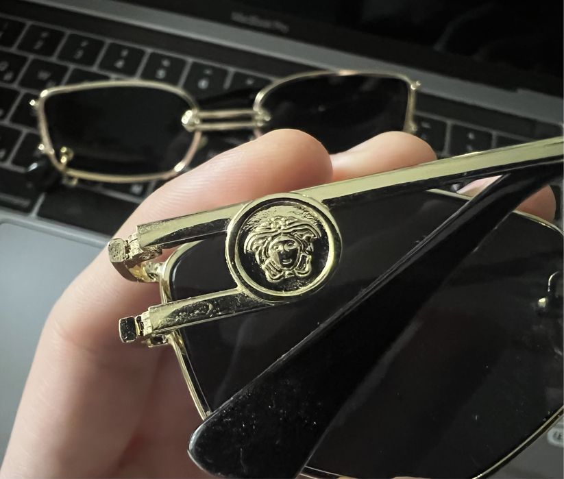 Очки солнцезащитные Versace
