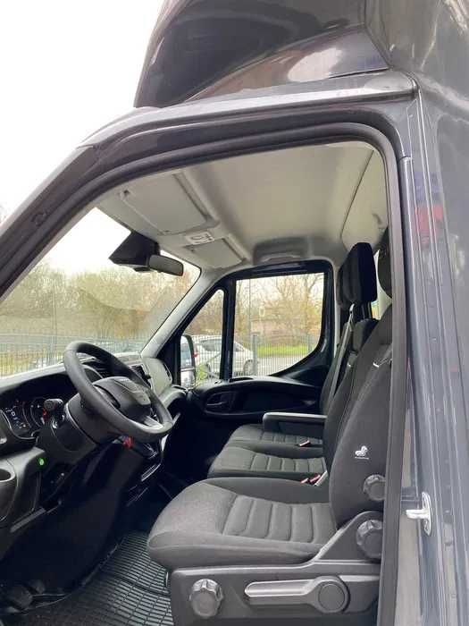 Wynajem #Iveco Daily #Plandeka z windą #Winda #Dostawczy #8ep #WROCŁAW