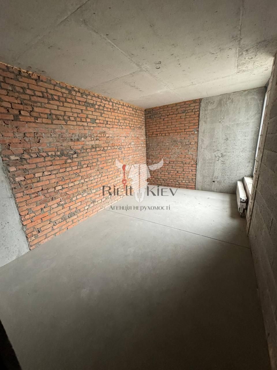 Продаж квартири Варшавський Плюс 2. 3 кімнати 87 метрів без ремонту