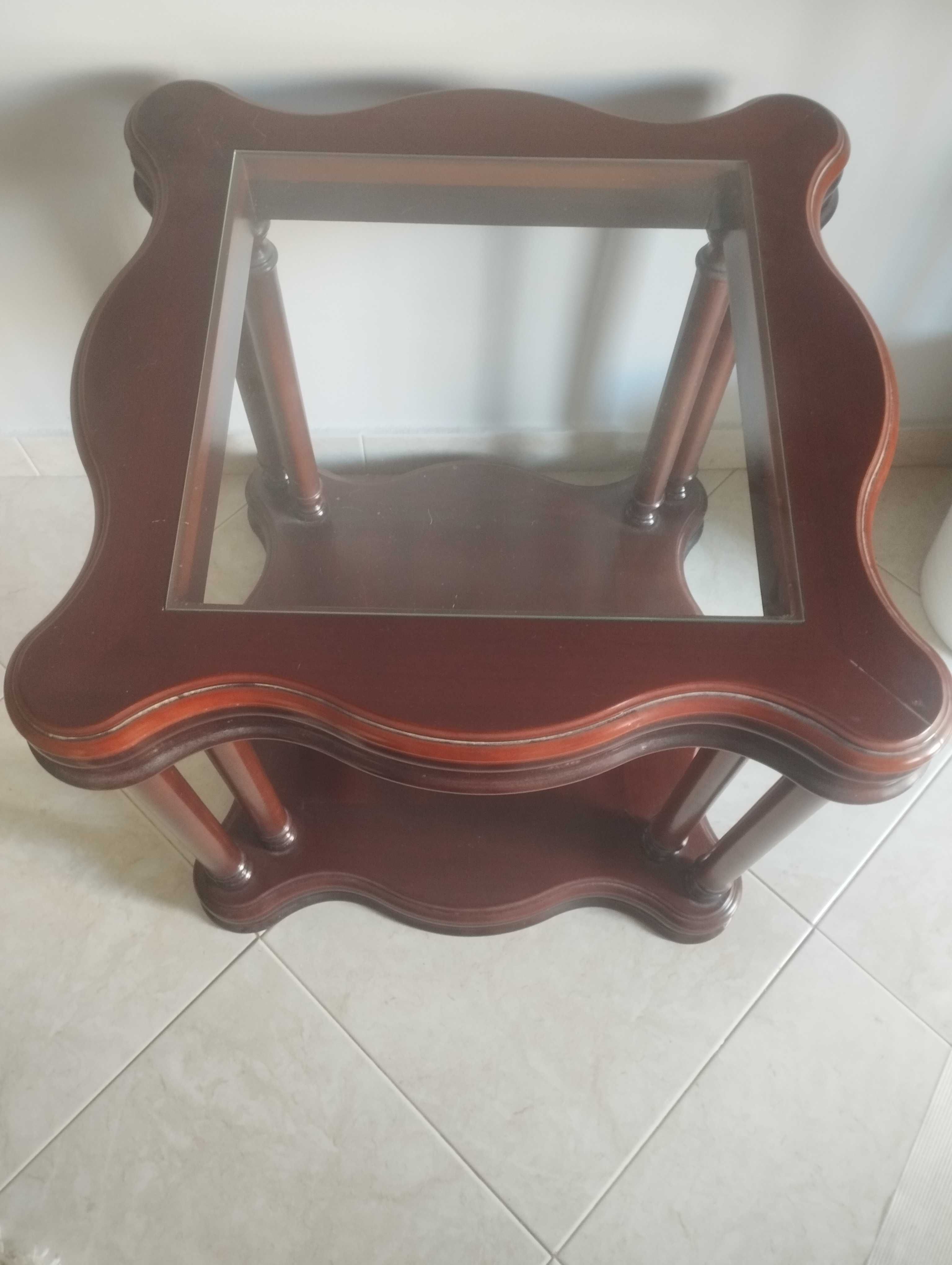 Vendo mesa e mesa de apoio
