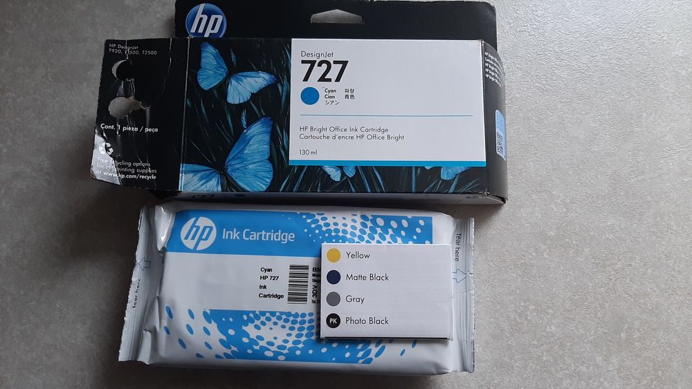 Tusz do hp designjet 727 cyan