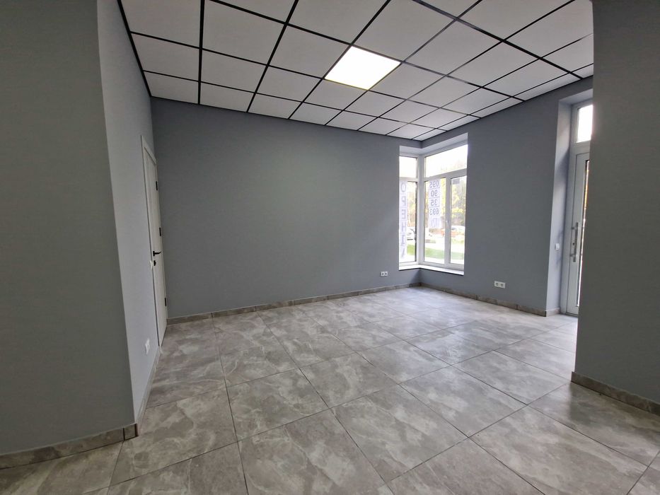 Продається комерційне приміщення в ЖК Молодість Ірпінь, Кутовий цоколь