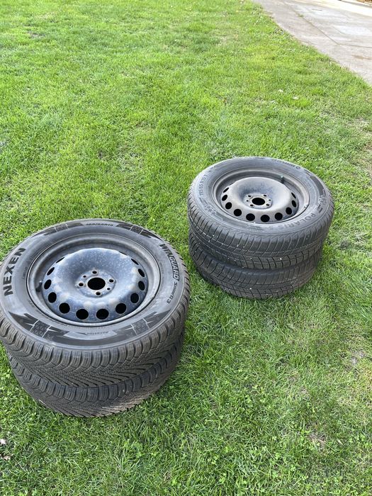 Opony zimowe z felgami 195/65/R15 Nexen Barum komplet kół