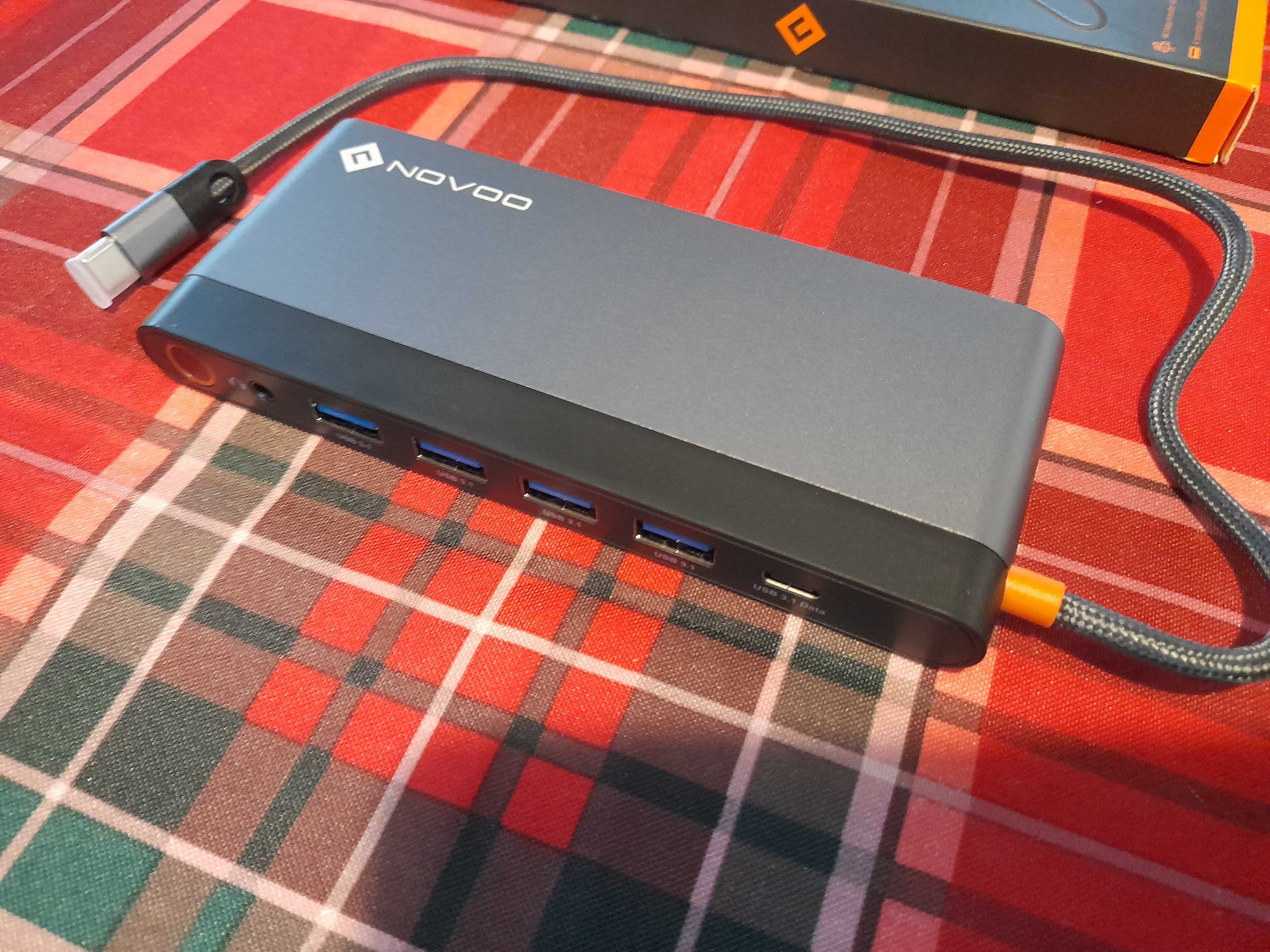 Novoo Usb C RM14F 14 w 1 Hub
