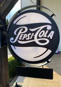 Stara  podświetlana reklama, szyld Pepsi Cola