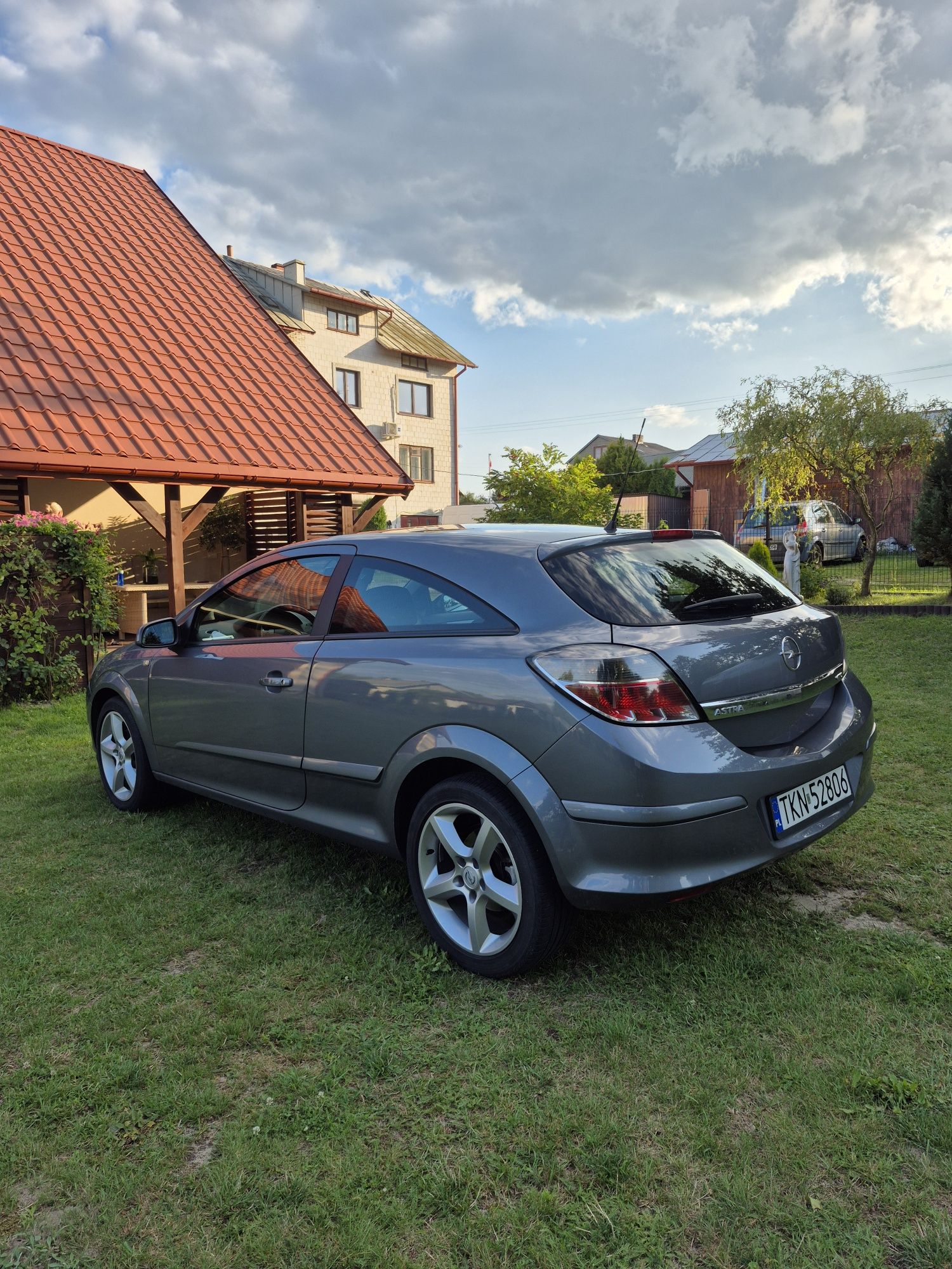 Opel Astra H GTC 1.8 125km