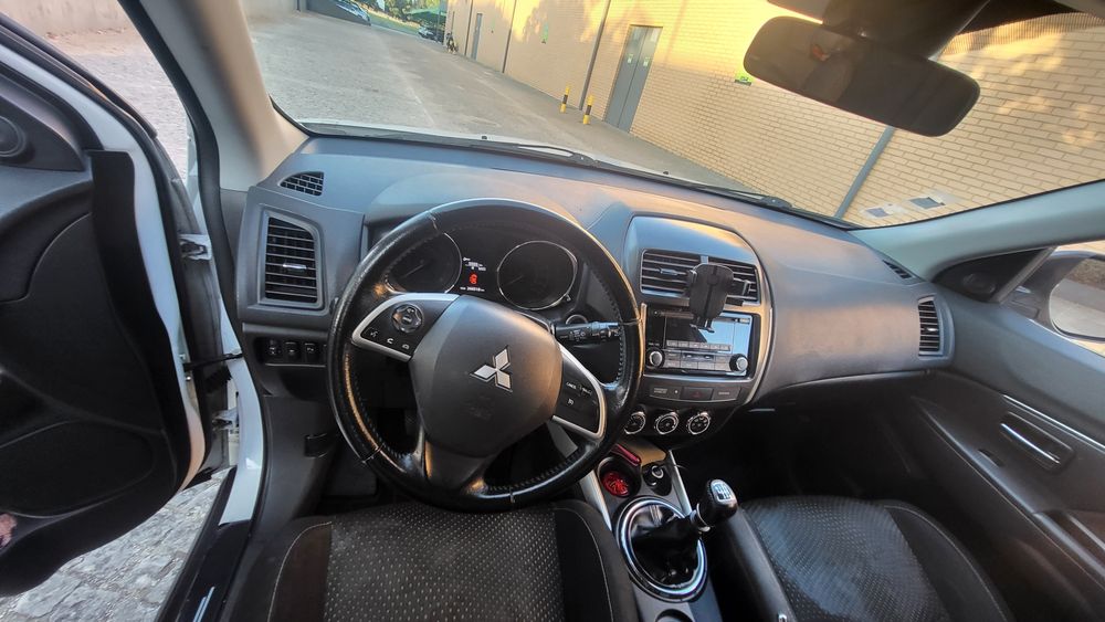 ASX Mitsubishi 2013 bem conservado