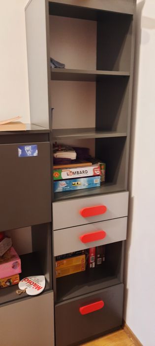 Zestaw mebli dziecięcych/ młodzieżowych