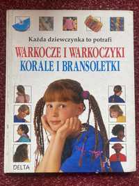 Warkocze i warkoczyki, korale i bransoletki