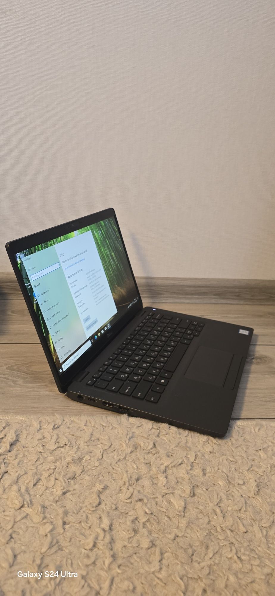 Dell Latitude 5300 (IPS, Intel i5, SSD)