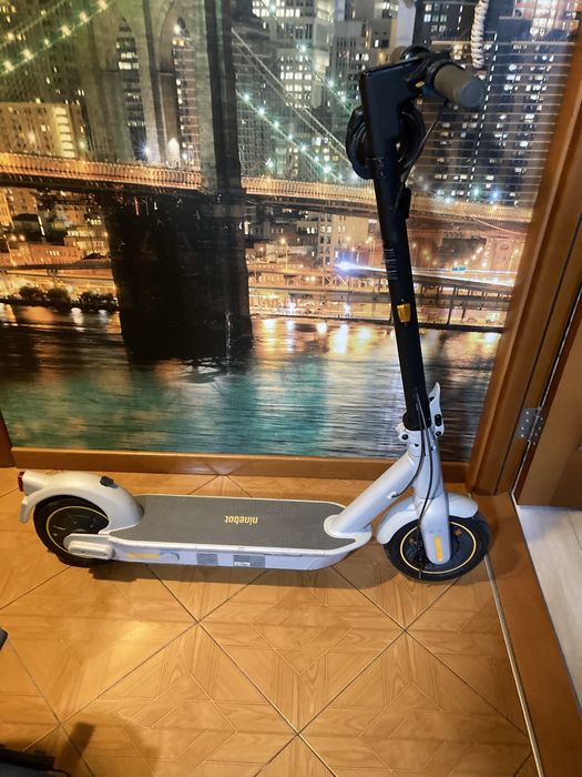 Продам самокат ninedot G30 LD.