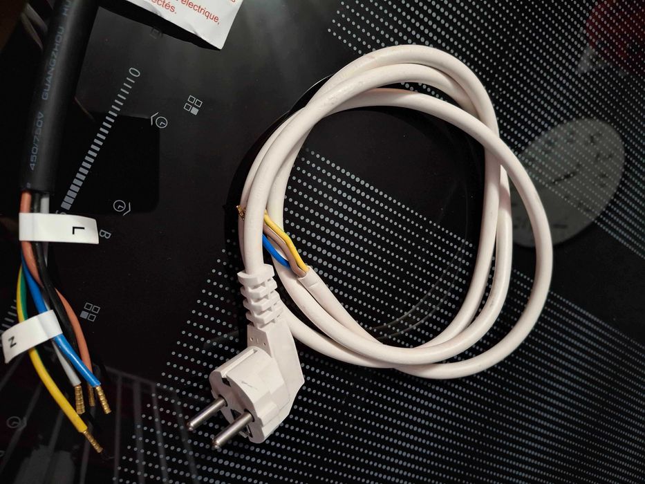 płyta indukcyjna, cena sklepowa ponad 2300 zł – okazja