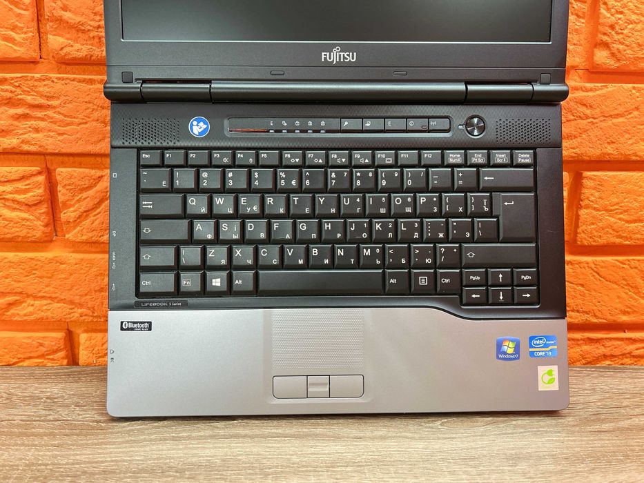 Ноутбук 14" Fujitsu S752 (1366х768) i3, 8 RAM, 120 SSD, Гарантія 1 рік