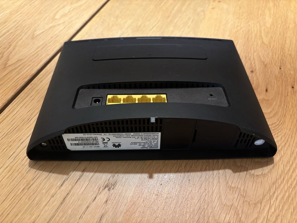 Router Huawei B525s-23a