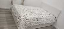 Cama de casal IKEA