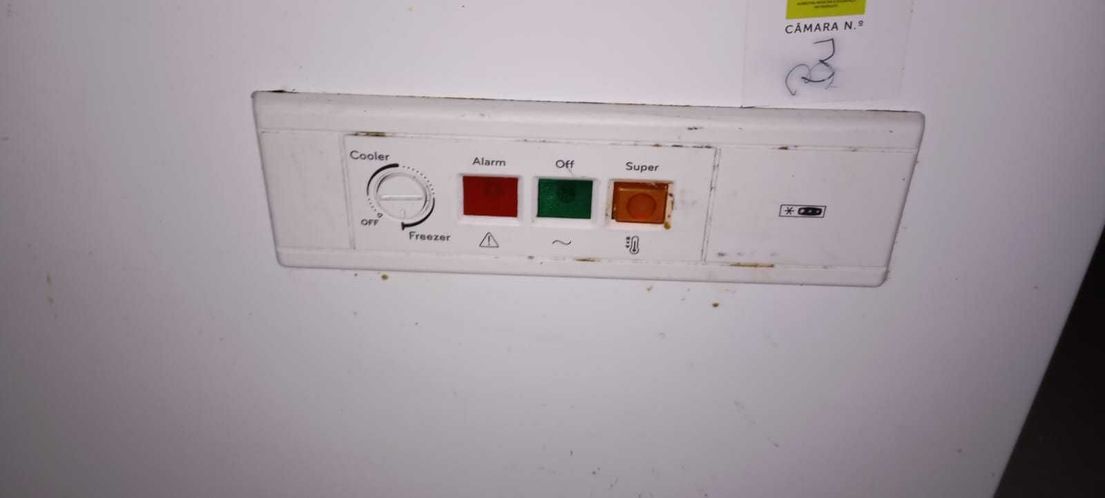 Arca Indesit OS1A300H2