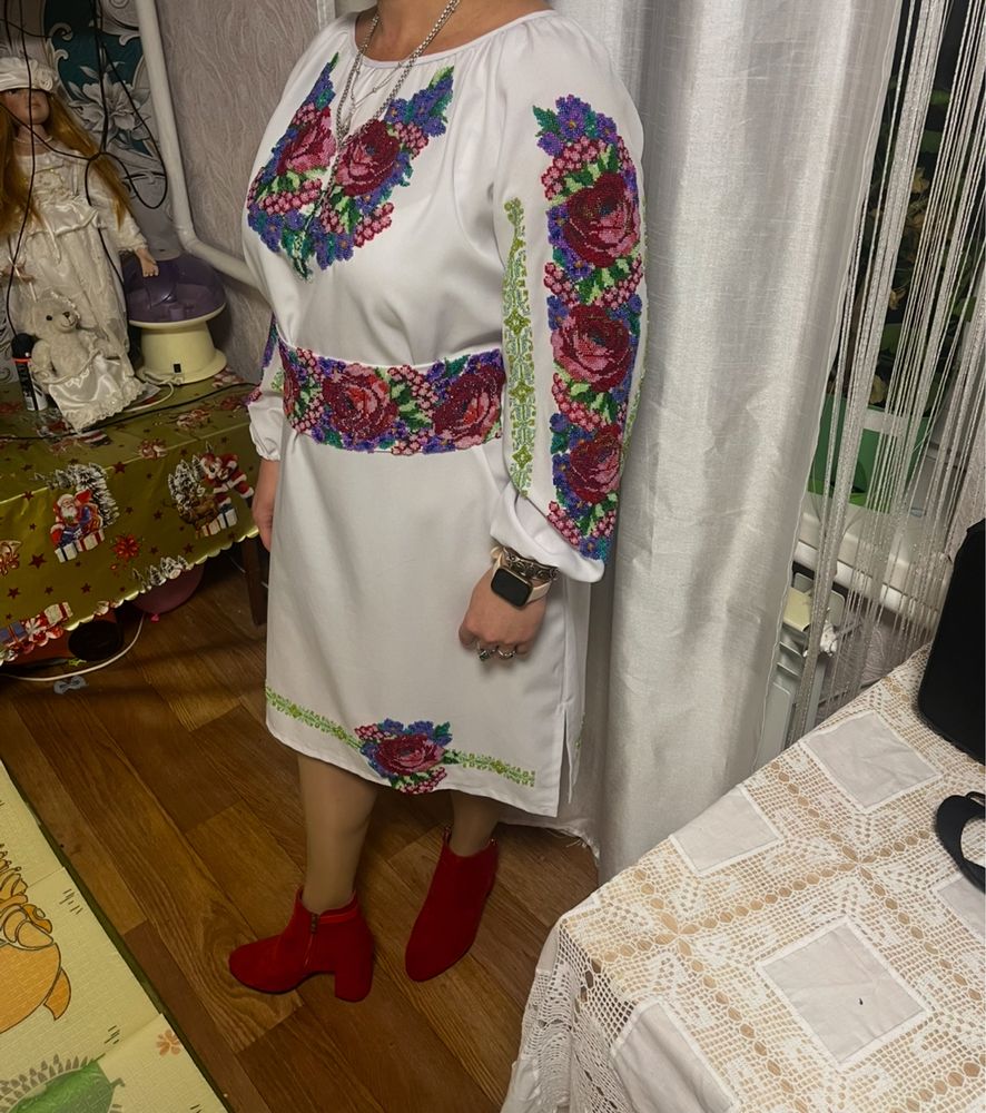 Продам шикарну вишиванку ручна вишивка бісером