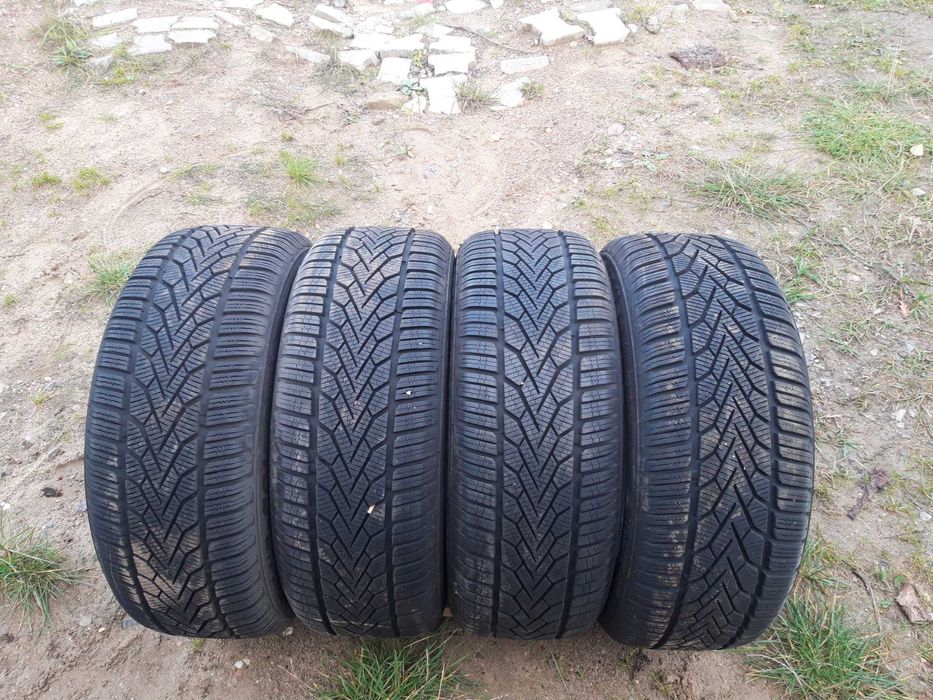 4 opony zimowe SEMPERIT 205/55/15 w super stanie