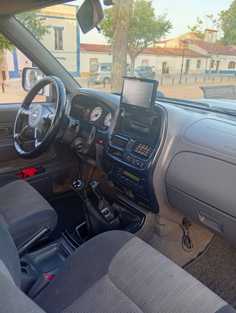 Nissan Navara Pickup 2.5 4x4