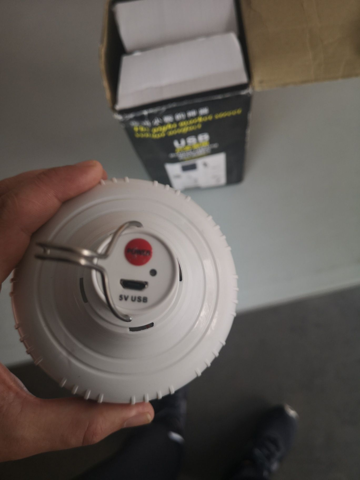 Lâmpada com bateria nova