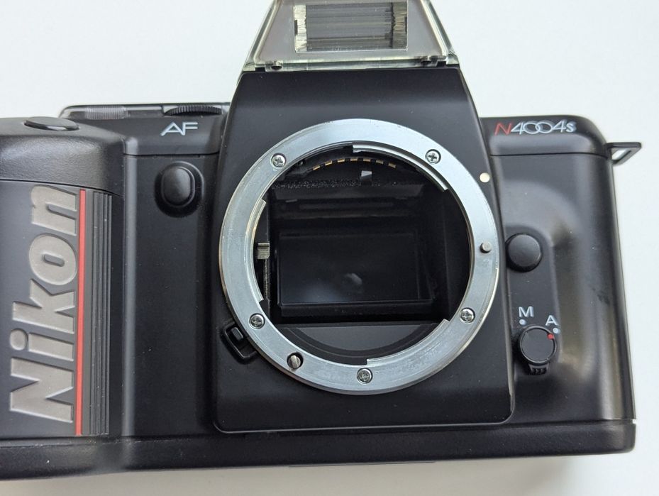 Nikon N4004S (F401s)