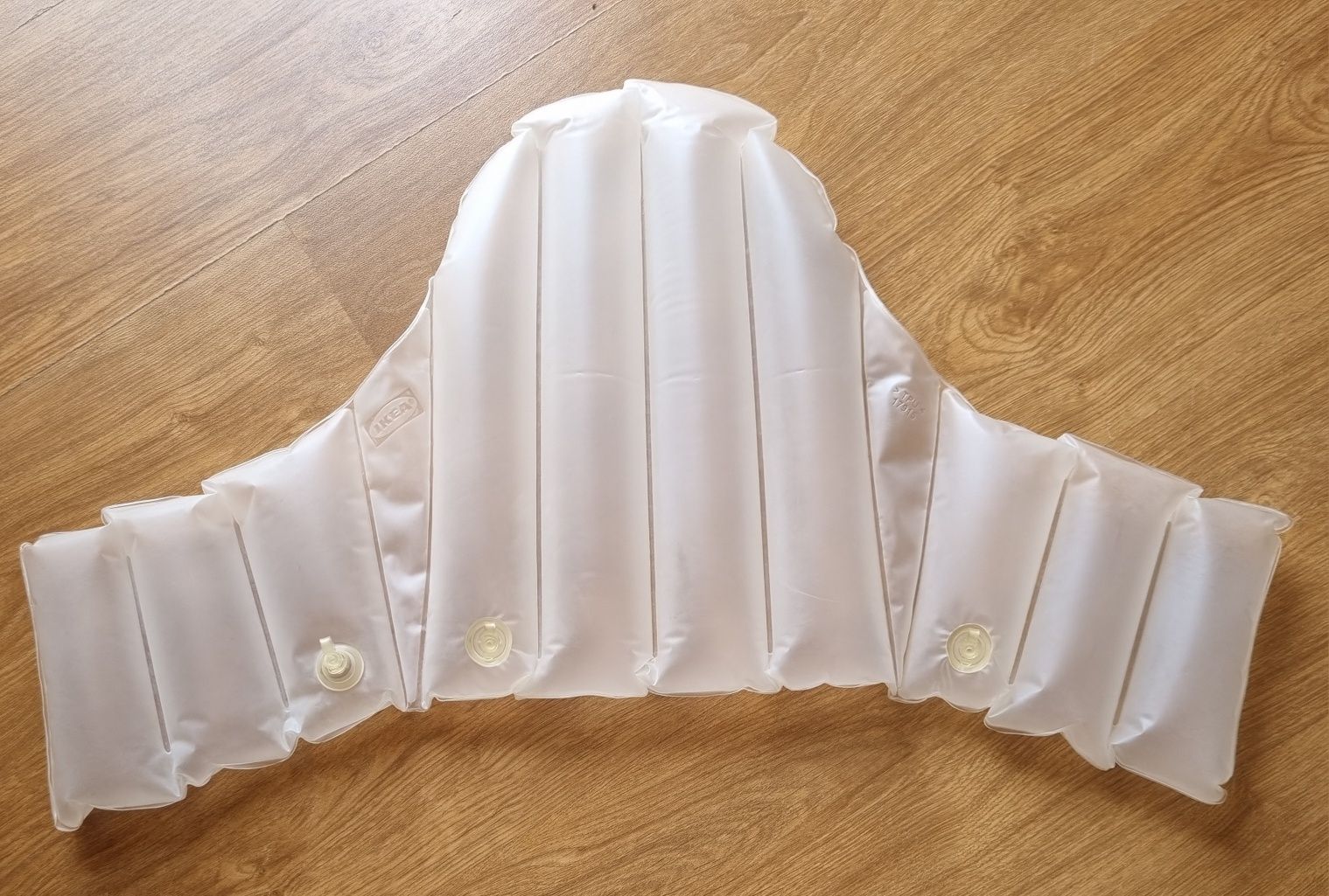 Almofada insuflável + Capa para cadeira Ikea

Antilop

Usado, mas em