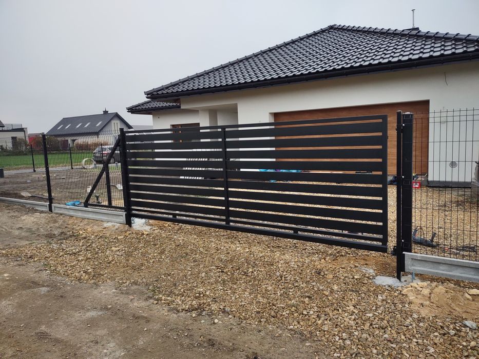 Ogrodzenie panelowe  i nie tylko z możliwością montażu