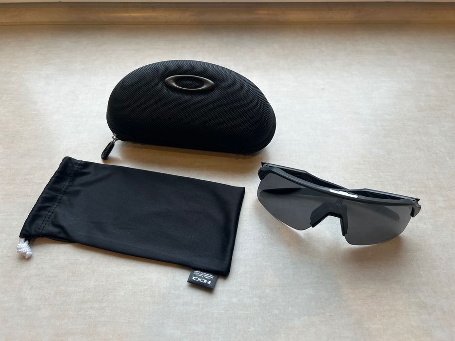 Okulary rowerowe Oakley Sutro Lite