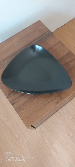 Продам керамические тарелки