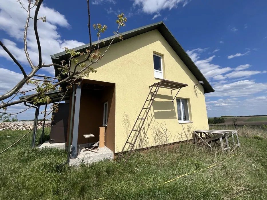 Продаж будинку біля Рівного
