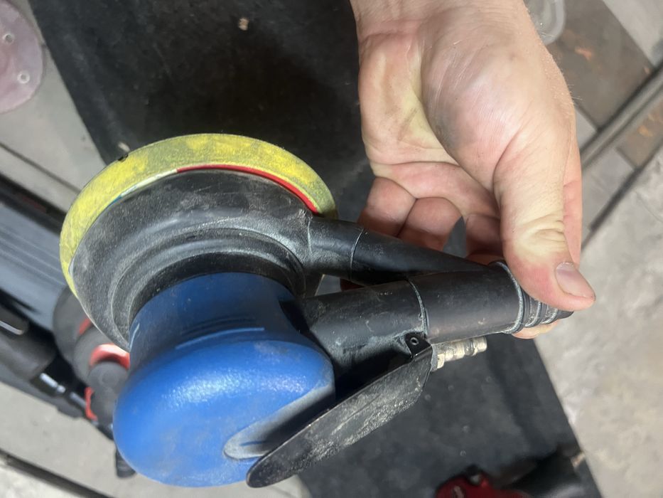 Пневмошлифмашинка б/у экцентриковая 125 мм Miol 81-644