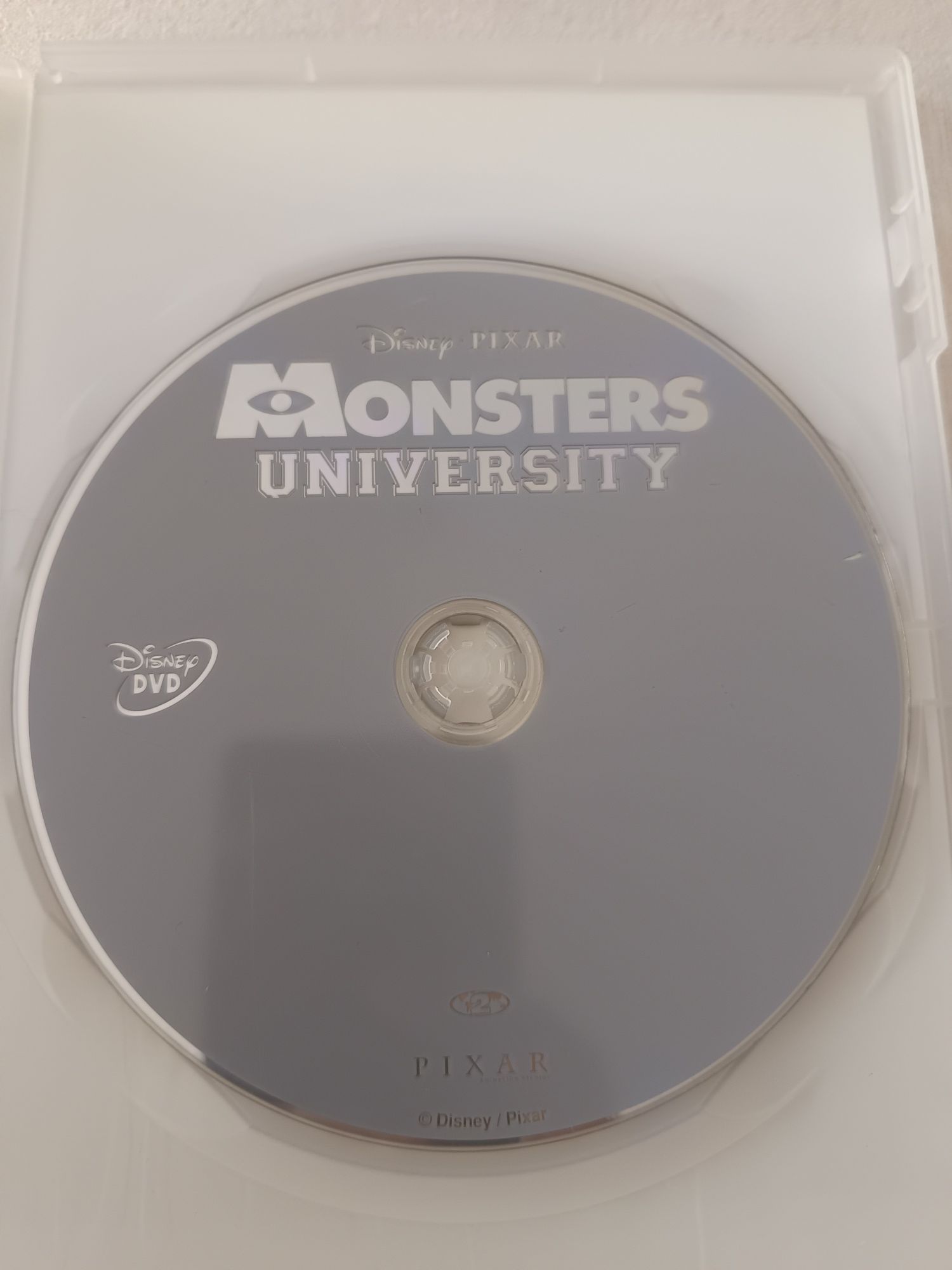 DVD Disney monstros a universidade