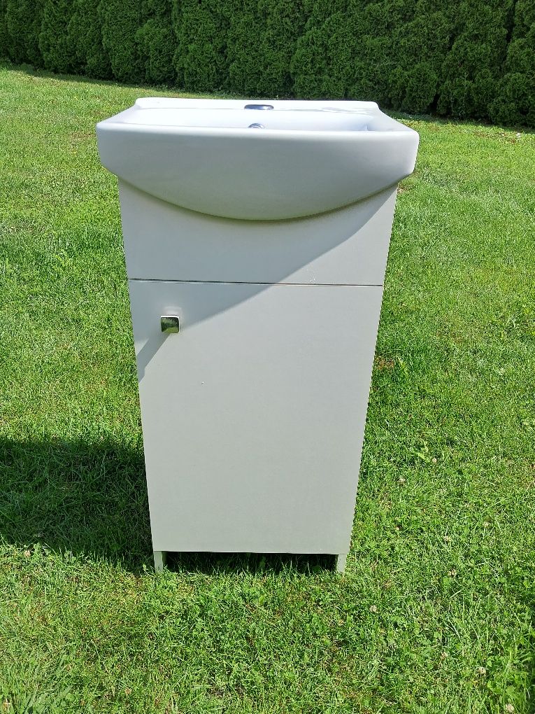 Szafka z umywalką 40 x 32 cersanit