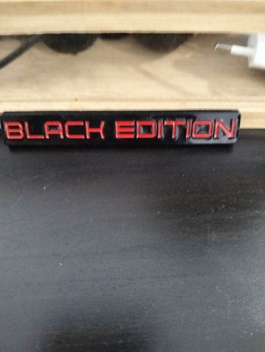Emblemas  black edition Novos
