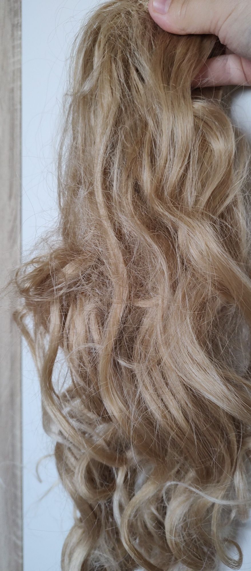 Sztuczne doczepiane włosy peruka długa 60cm blond outlet