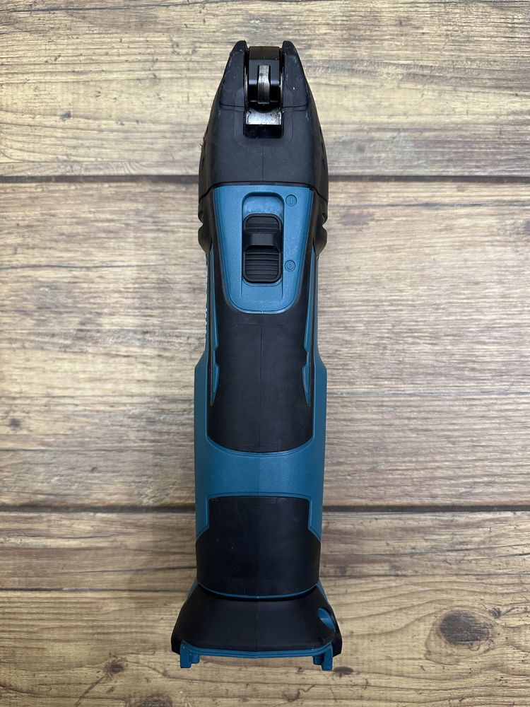 Urządzenie wielofunkcyjne multitool szlifierka Makita DTM51 - 2023r.