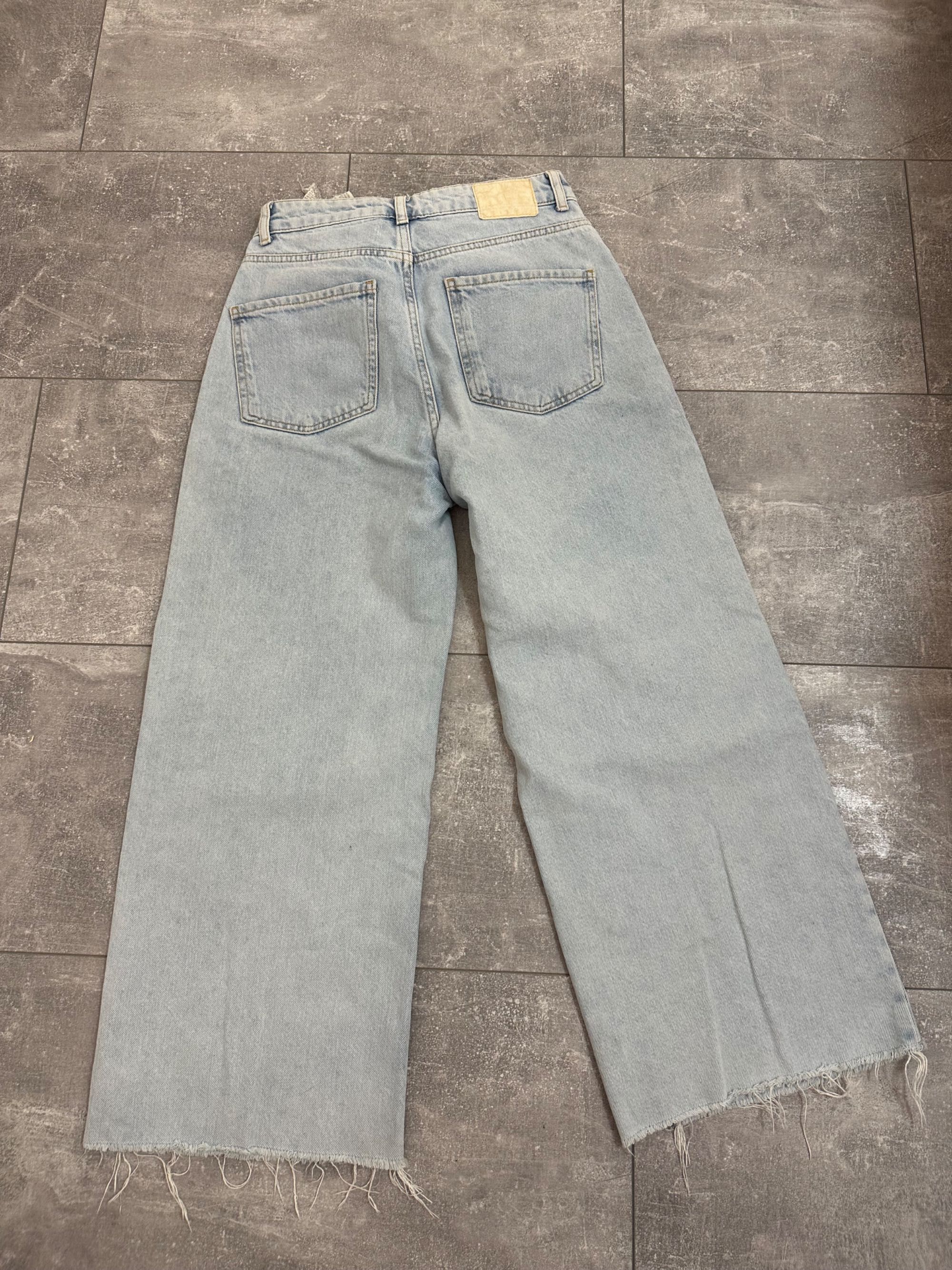 джинси Zara блакитного кольору